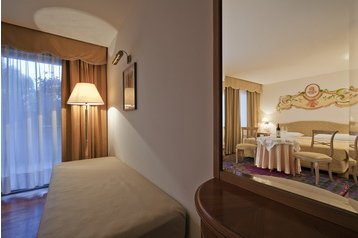 Италия Hotel Castello di Fiemme, Екстериор